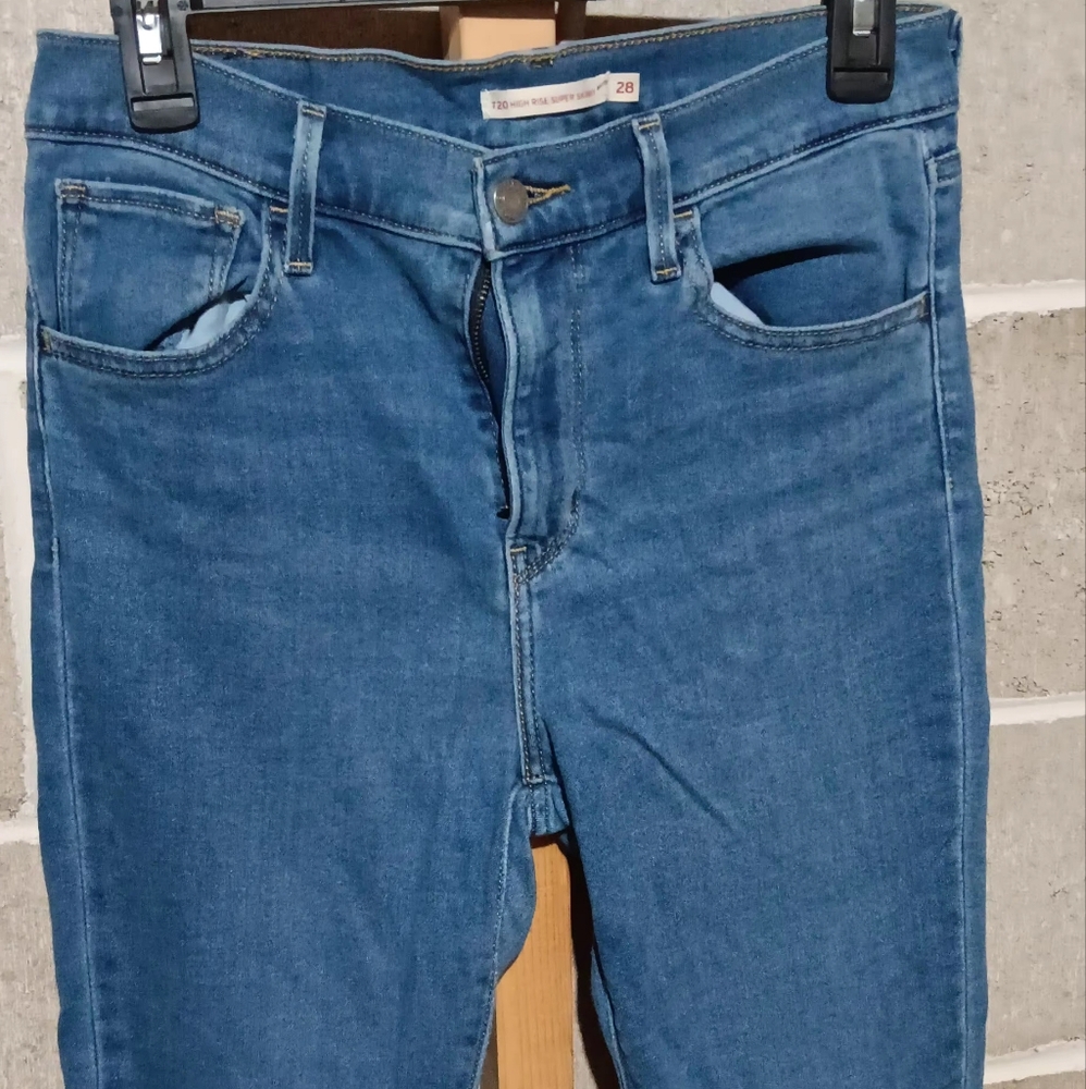 Levi's Women's Blue High Rise Super Skinny Jeans